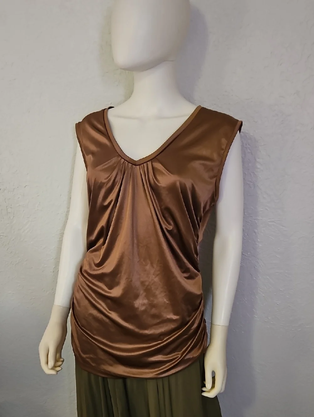 NEW YORK & CO Bronze Satin Ruched V-neck Sleeveless Top